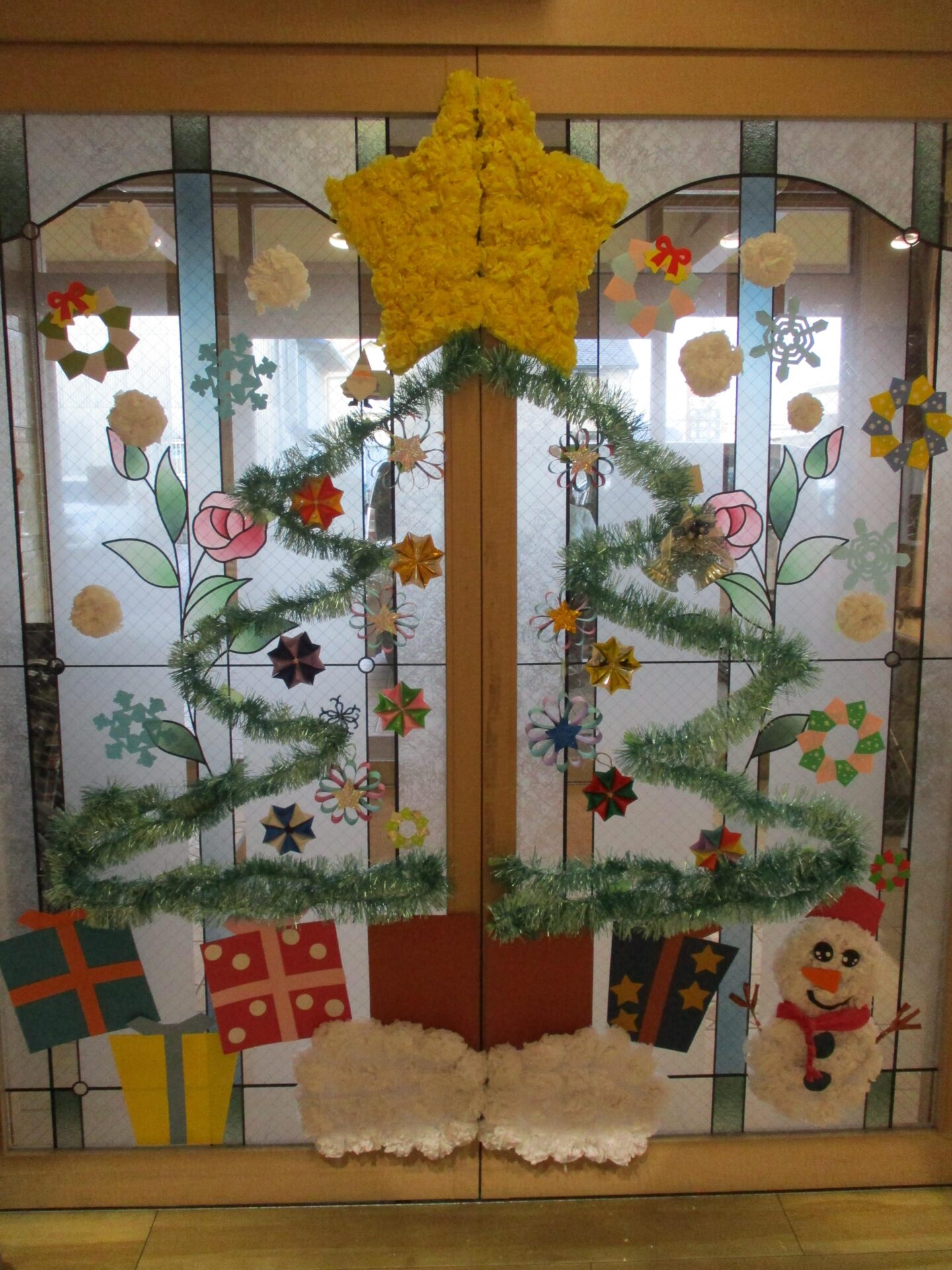 【12月】作品制作・展示「クリスマスツリー」